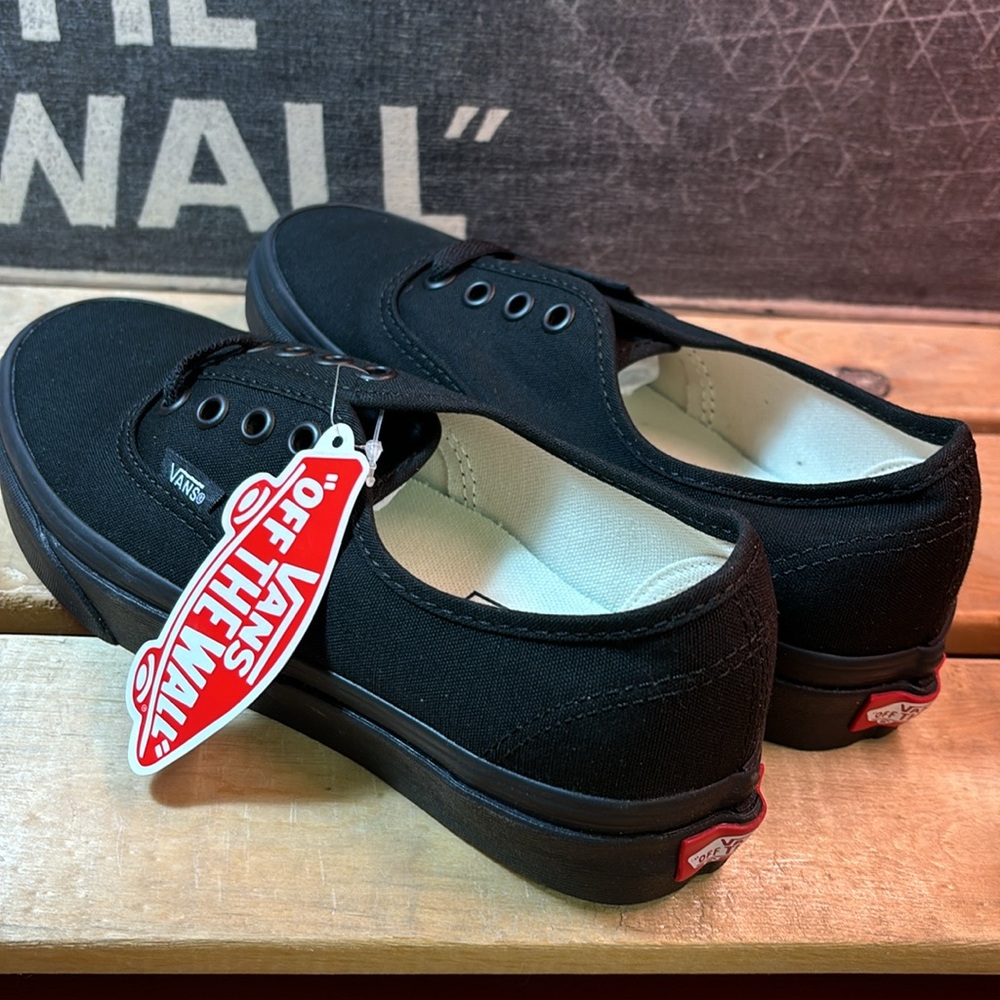 Vans Women's Authentic in Black/Black - Picture 4 of 9